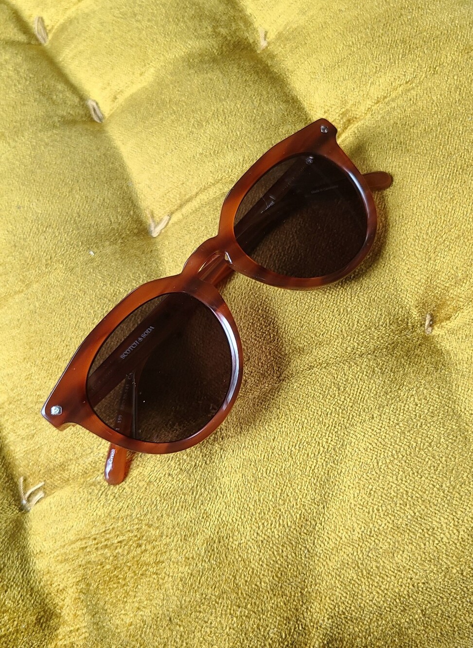 Classic Round Brown Sunglasses for Men